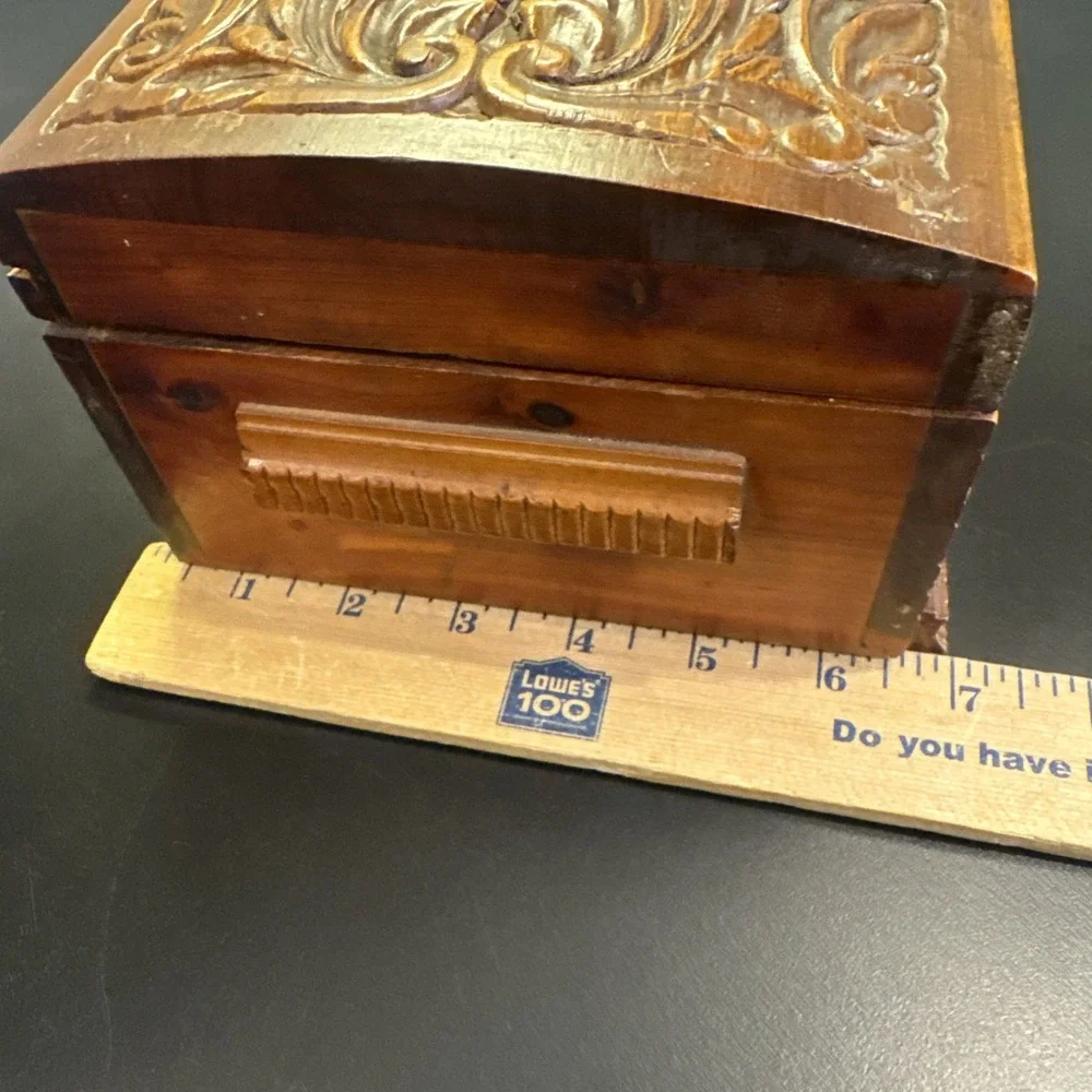 Vintage  Wooden Keepsake Box Hand Carved With Etched Floral Mirror